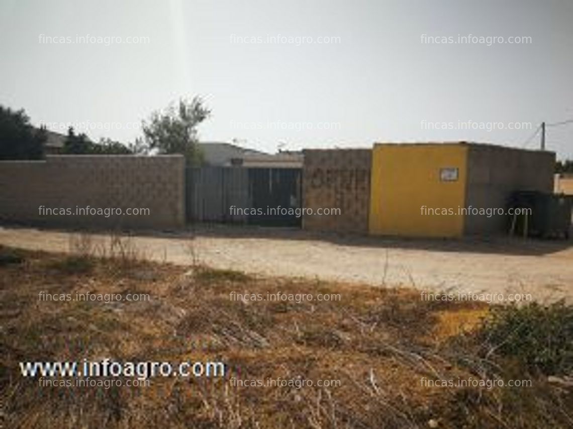 Fotos de Se vende parcela con 570 m2 con una casa prefabricada de 45 m2