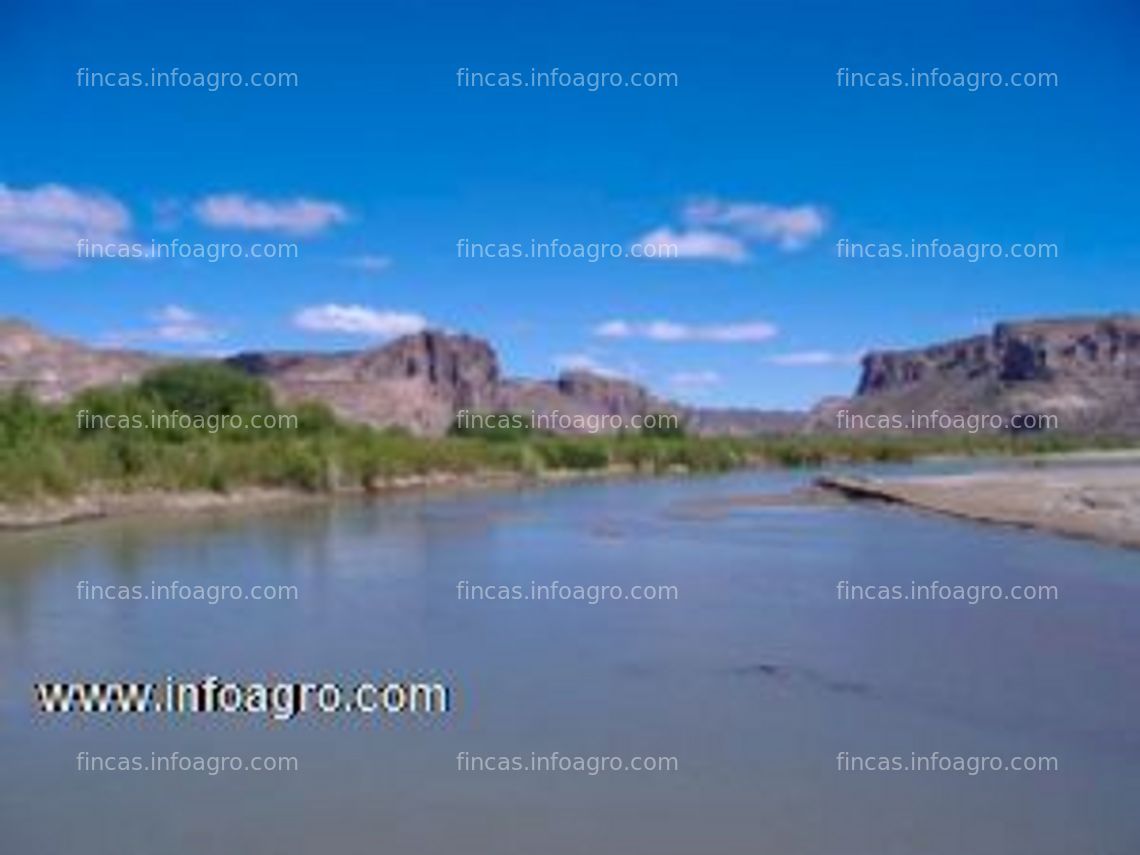 Fotos de A la venta argentina 72.697 hectáreas sobre río en la patagonia