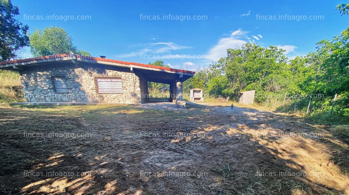 Fotos de Vendo finca rústica con casa de piedra