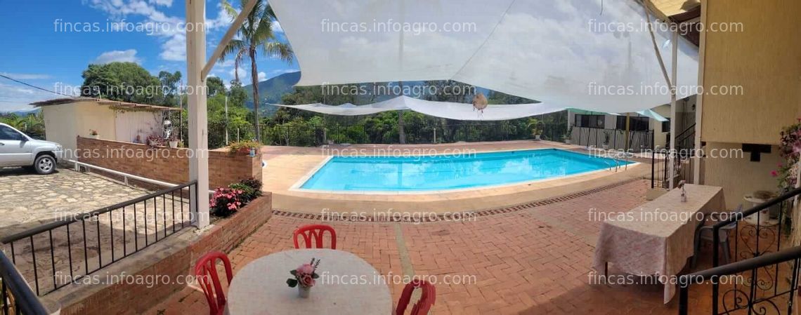 Fotos de En venta  Finca En Chinauta + Piscina + 19 Habitaciones 22 Baños + Jacuzzi