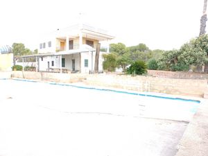 A la venta PARCELA DE 35.000 M2 CON CHALET