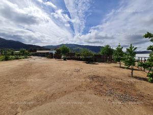 En venta  HERMOSA Parcela CASA,Piscina,Cancha De Futbolito en el Valle de Colchagua - CHILE