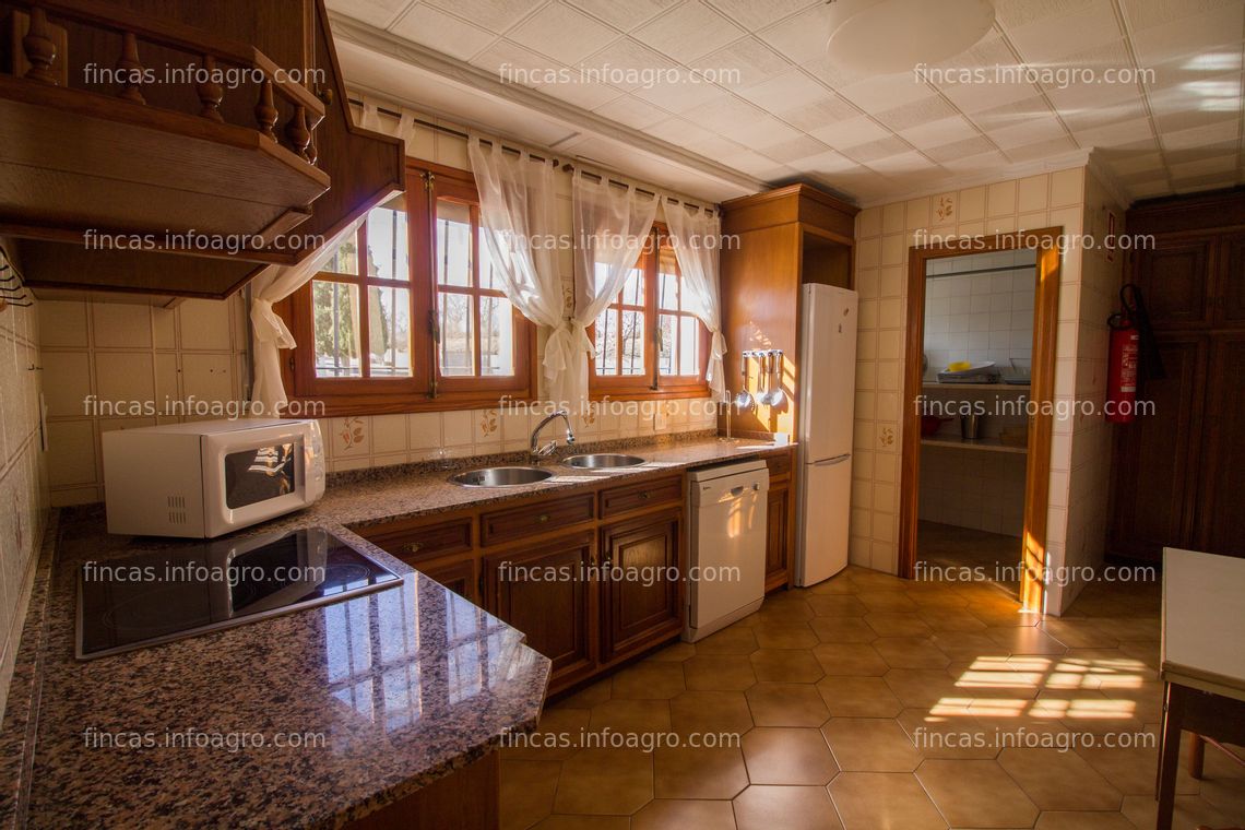 Fotos de En venta  casa rural con finca olivos en Utiel