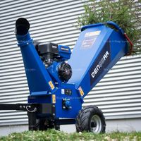 Fotos de En venta  Garden shredder wood chipper 11 kW (15 hp) petrol engine DQ-0326